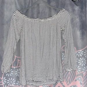 Off the shoulder long sleeve